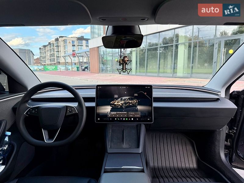 Седан Tesla Model 3 2024 в Рівному