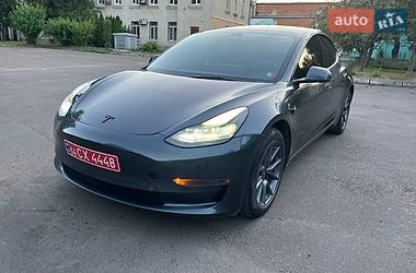 Седан Tesla Model 3 2023 в Львові