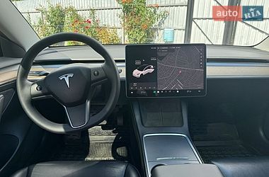 Седан Tesla Model 3 2021 в Миргороді