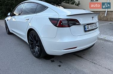 Седан Tesla Model 3 2021 в Днепре