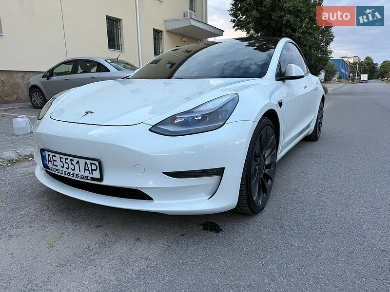 Tesla Model 3 2021