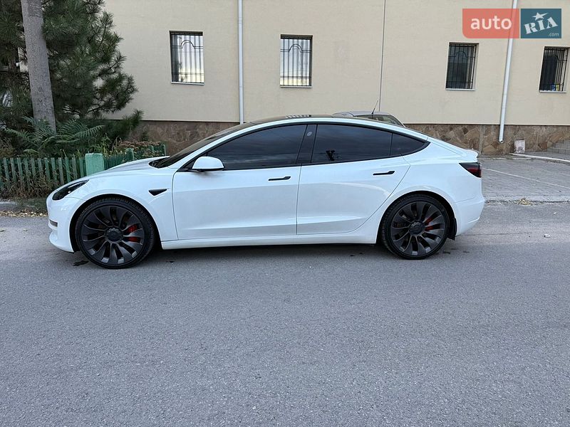 Седан Tesla Model 3 2021 в Днепре