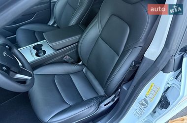 Седан Tesla Model 3 2021 в Днепре