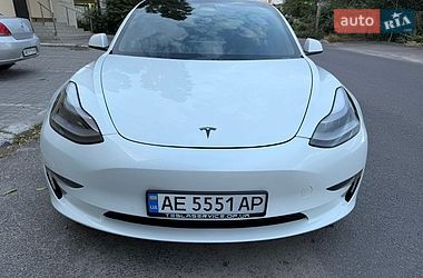 Седан Tesla Model 3 2021 в Днепре