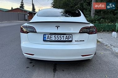 Седан Tesla Model 3 2021 в Днепре