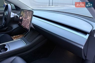 Седан Tesla Model 3 2021 в Днепре