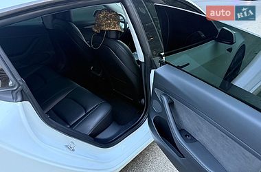 Седан Tesla Model 3 2021 в Днепре