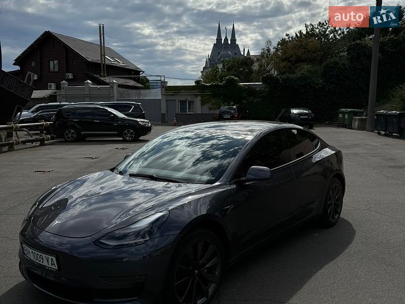 Седан Tesla Model 3 2021 в Одессе
