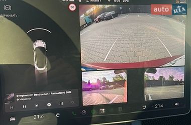 Седан Tesla Model 3 2021 в Киеве