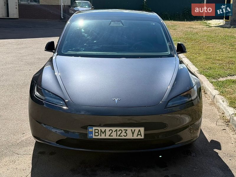 Седан Tesla Model 3 2024 в Києві