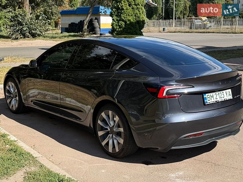 Седан Tesla Model 3 2024 в Києві