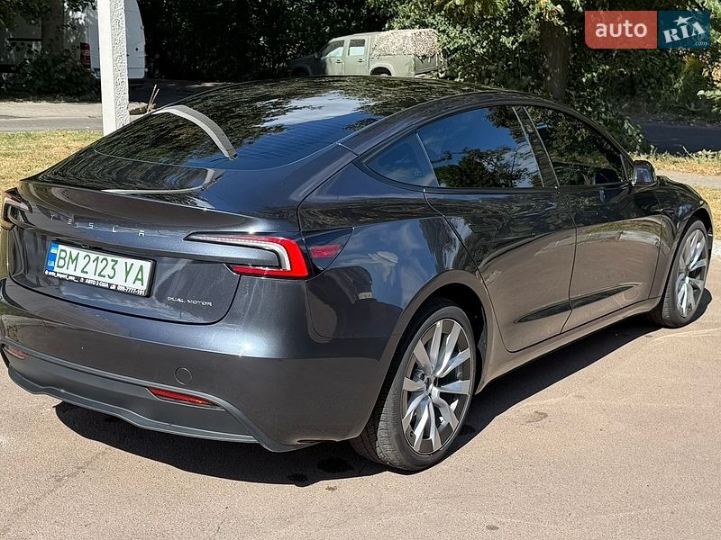 Седан Tesla Model 3 2024 в Києві
