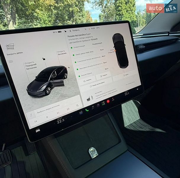 Седан Tesla Model 3 2024 в Києві