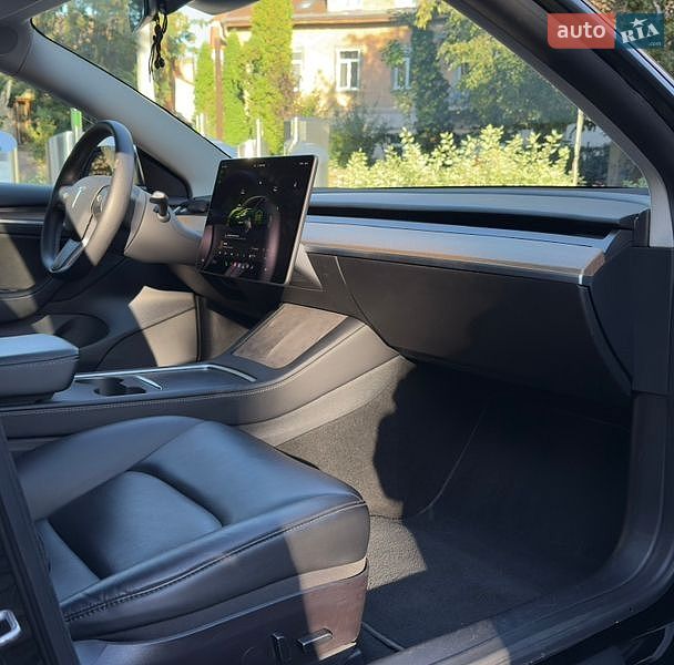 Седан Tesla Model 3 2022 в Чернівцях фото 10 Седан Tesla Model 3 2022 в Чернівцях