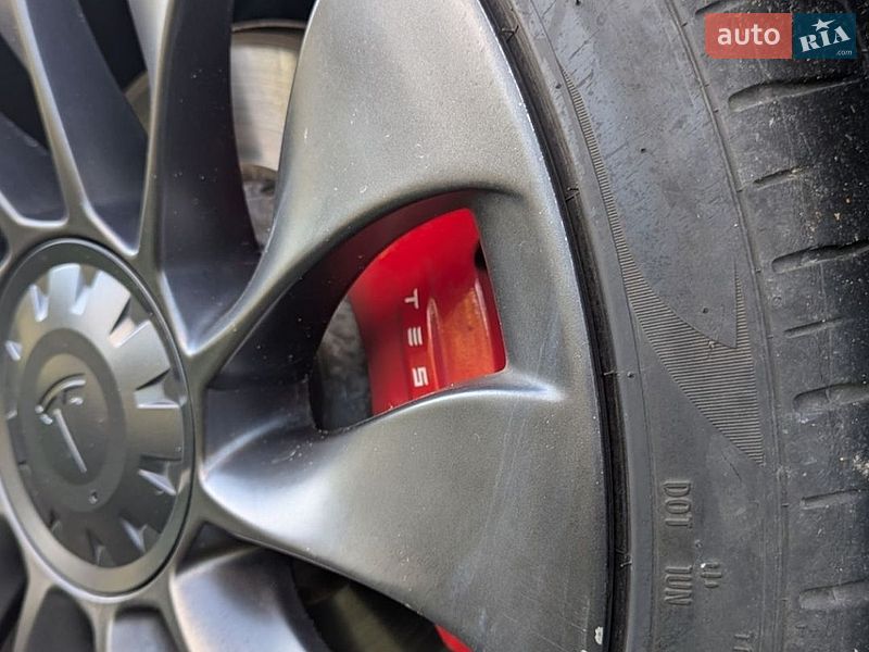 Седан Tesla Model 3 2021 в Ковеле
