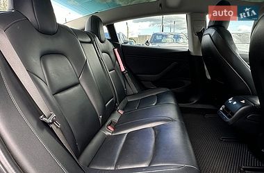 Седан Tesla Model 3 2018 в Ивано-Франковске