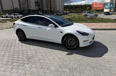 Седан Tesla Model 3 2022 в Броварах