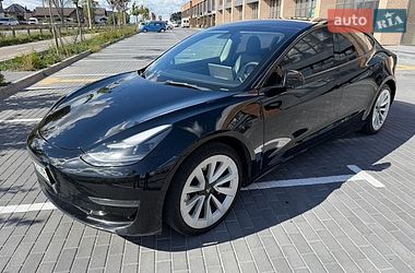 Седан Tesla Model 3 2022 в Виннице