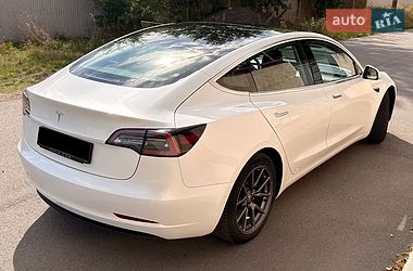 Седан Tesla Model 3 2020 в Ковеле