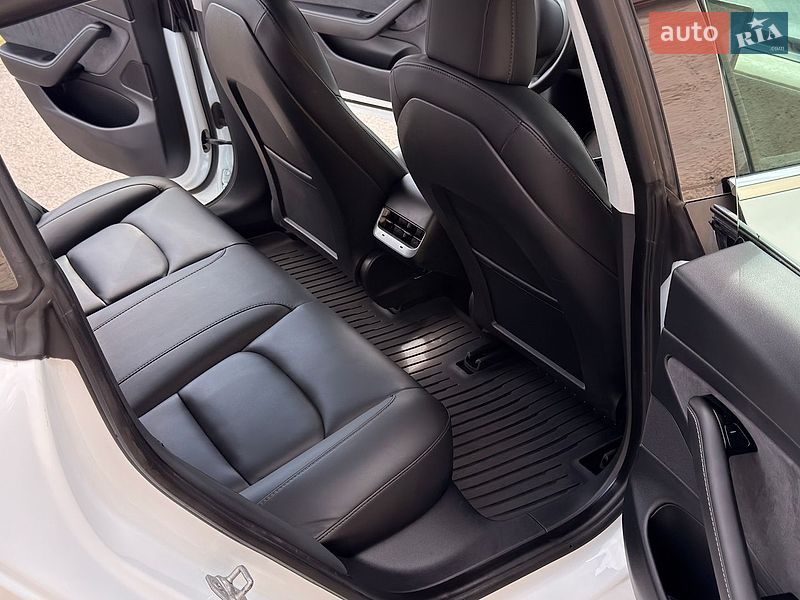 Седан Tesla Model 3 2020 в Ковеле фото 16 Седан Tesla Model 3 2020 в Ковеле