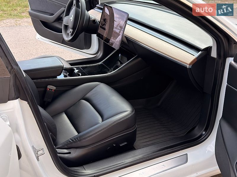 Седан Tesla Model 3 2020 в Ковеле фото 17 Седан Tesla Model 3 2020 в Ковеле