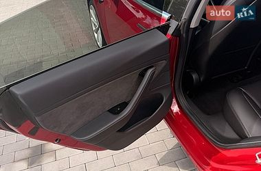 Седан Tesla Model 3 2018 в Киеве