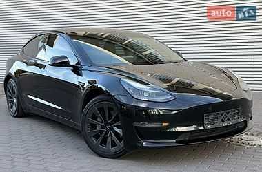 Седан Tesla Model 3 2022 в Рівному