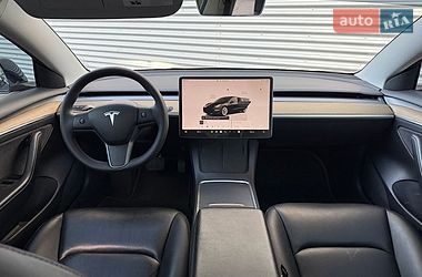 Седан Tesla Model 3 2022 в Рівному
