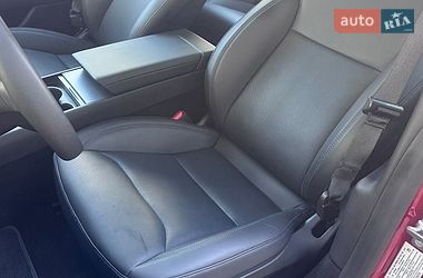Седан Tesla Model 3 2025 в Львове