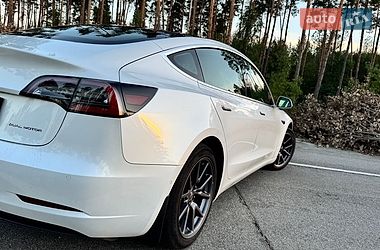 Седан Tesla Model 3 2019 в Житомирі