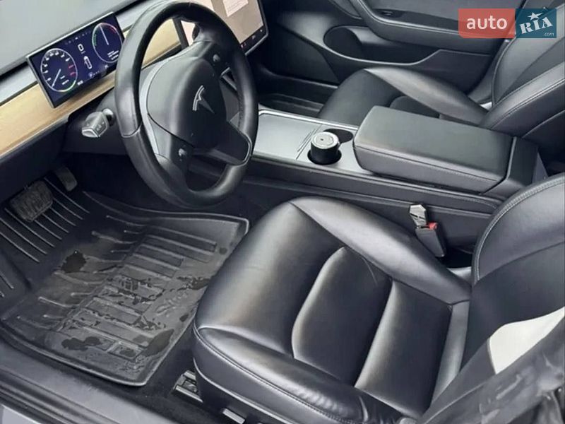 Tesla Model 3 2020