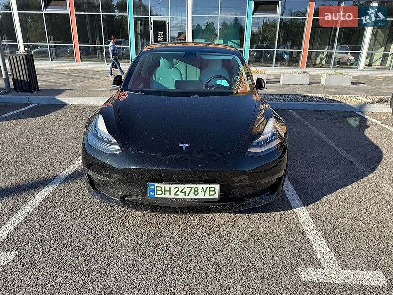 Tesla Model 3 2020 Tesla Model 3 2020