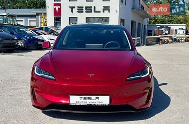 Седан Tesla Model 3 2024 в Вінниці