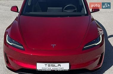 Седан Tesla Model 3 2024 в Вінниці