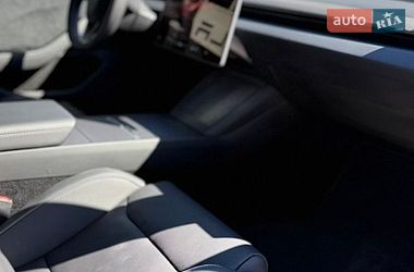 Седан Tesla Model 3 2024 в Вінниці