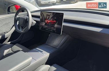 Седан Tesla Model 3 2024 в Вінниці