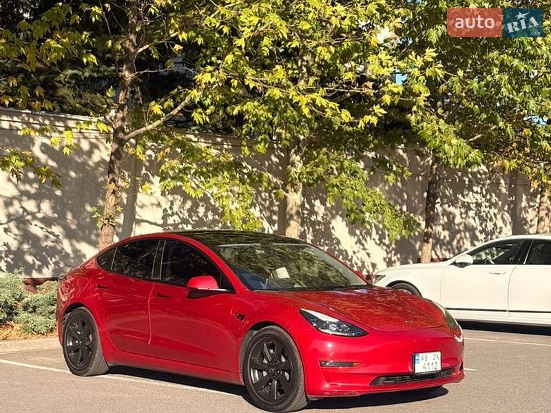 Tesla Model 3 2022