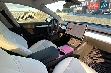 Седан Tesla Model 3 2021 в Дніпрі