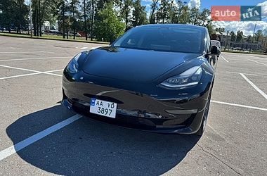Седан Tesla Model 3 2021 в Києві