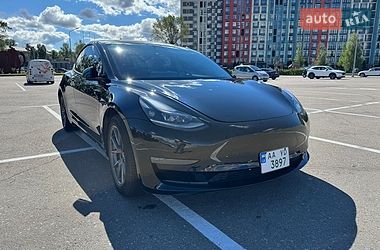 Седан Tesla Model 3 2021 в Києві