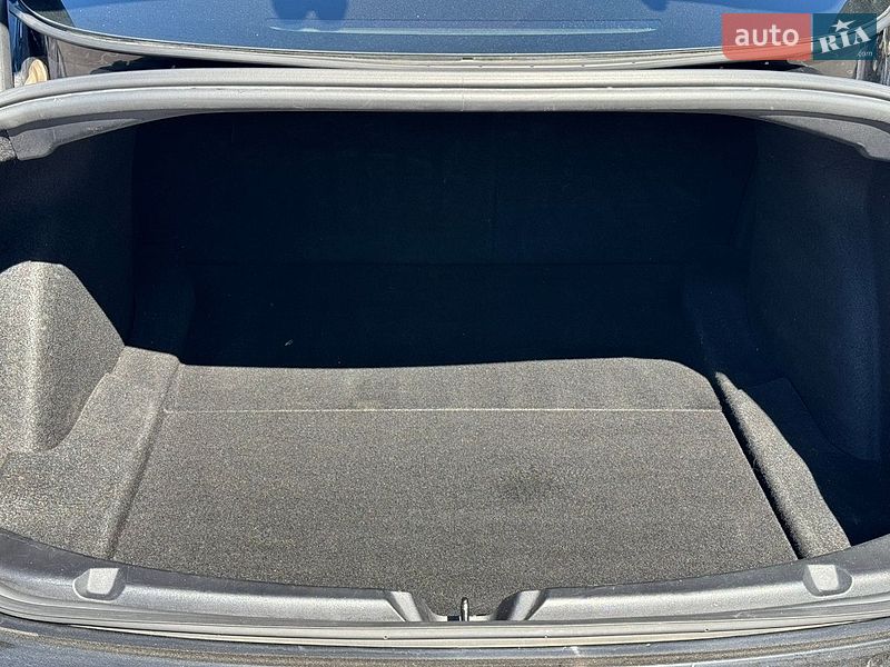Седан Tesla Model 3 2021 в Києві