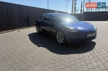 Седан Tesla Model 3 2019 в Львове