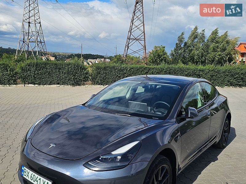 Седан Tesla Model 3 2022 в Хмельницькому