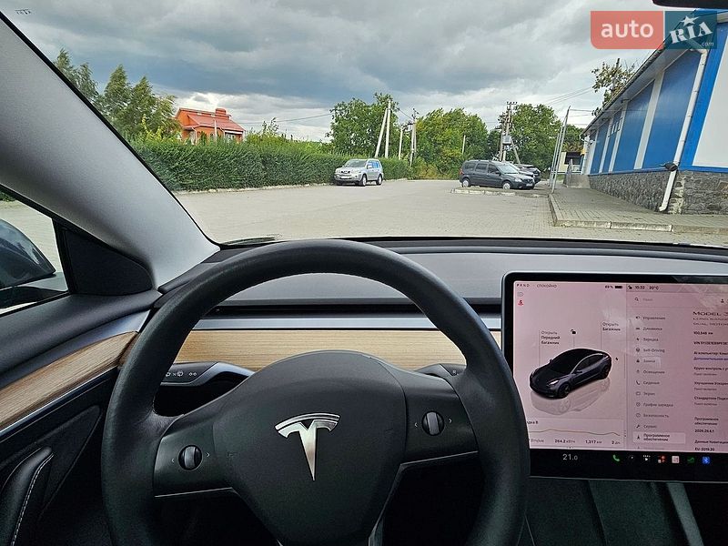 Седан Tesla Model 3 2022 в Хмельницькому