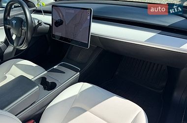 Седан Tesla Model 3 2020 в Івано-Франківську