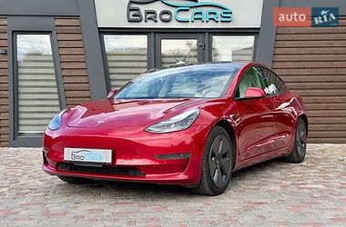 Седан Tesla Model 3 2021 в Вінниці