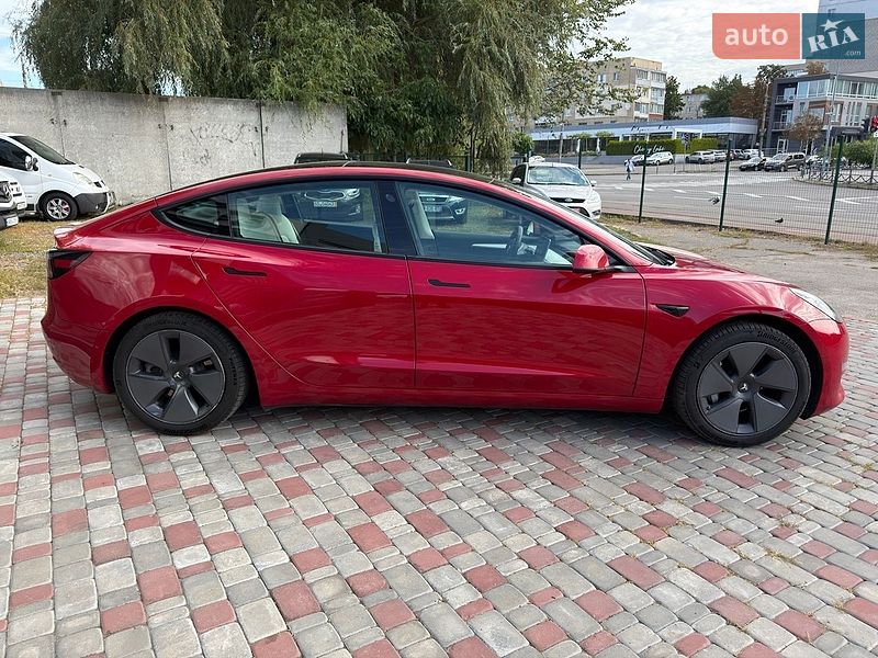 Седан Tesla Model 3 2021 в Вінниці