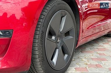 Седан Tesla Model 3 2021 в Вінниці