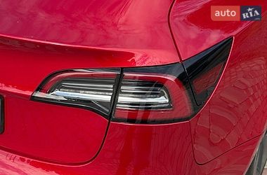 Седан Tesla Model 3 2021 в Вінниці