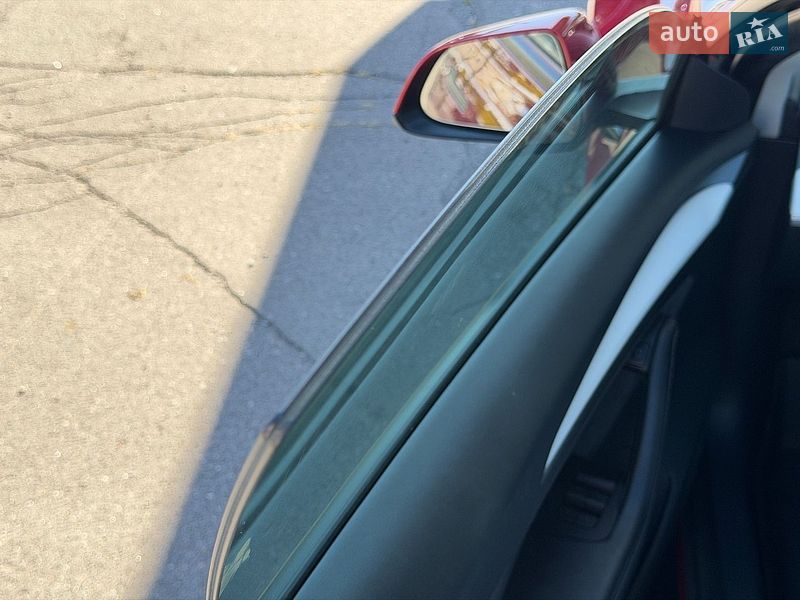 Седан Tesla Model 3 2021 в Вінниці